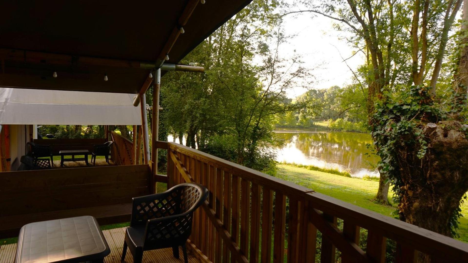 Camping L'Etruyere La Tardiere Bagian luar foto